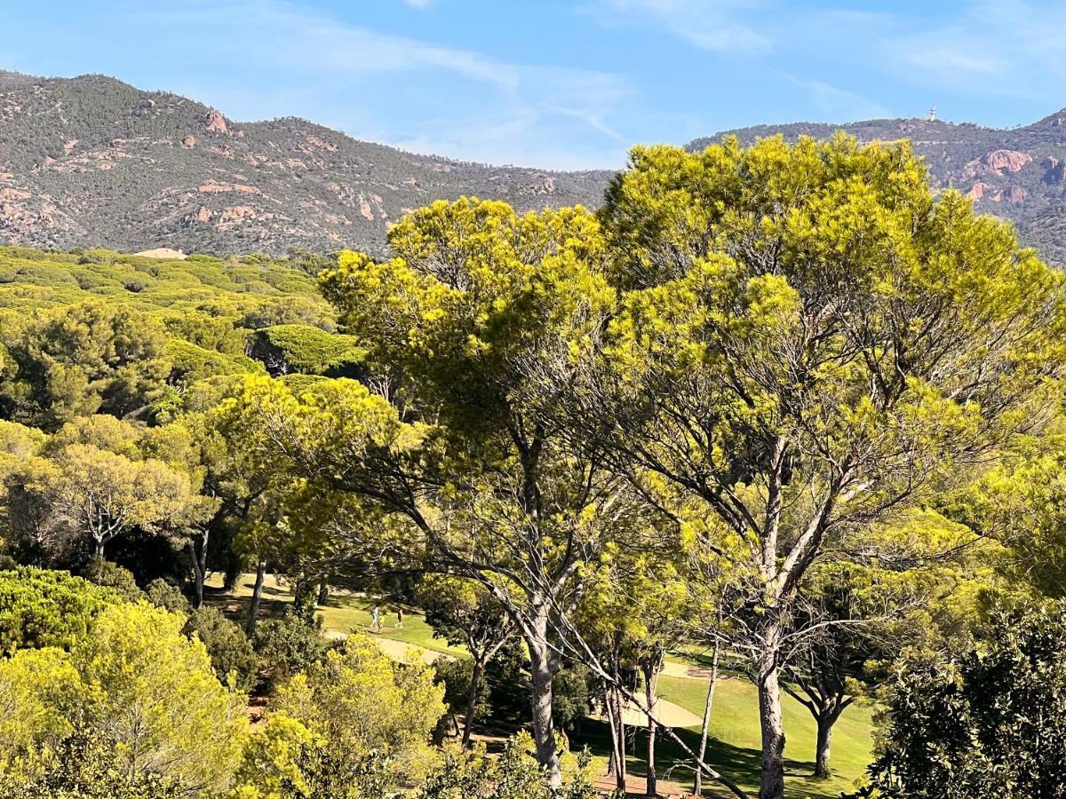 Villa Familiale Avec Vue Imprenable Saint-Raphael  Bagian luar foto