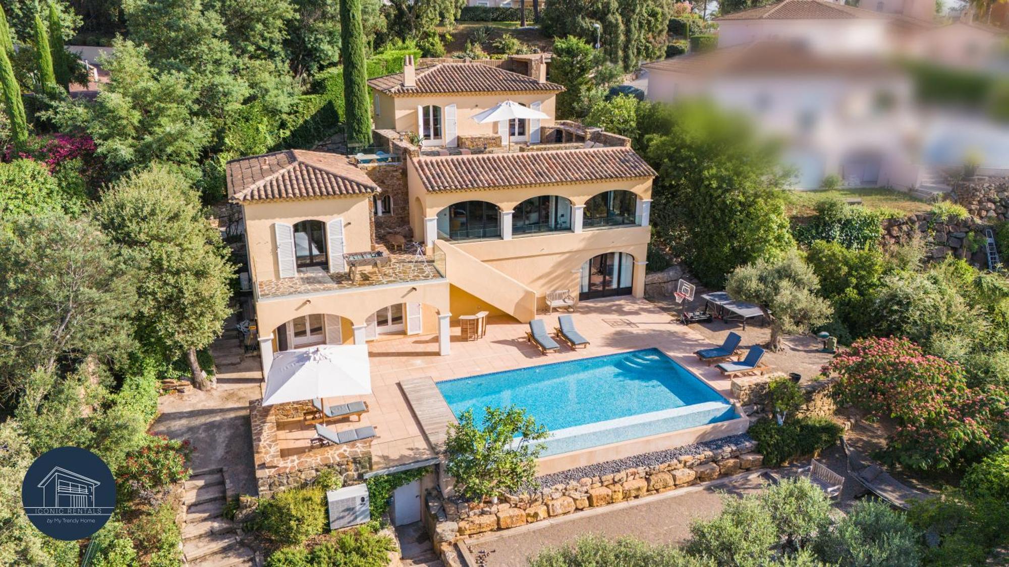 Villa Familiale Avec Vue Imprenable Saint-Raphael  Bagian luar foto
